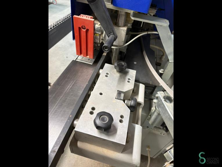 Felder G 560 HOU9.934 124 17370